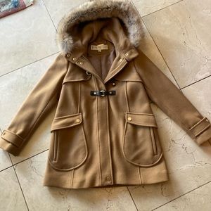 Beautiful wool blend coat by Trina Turk with coyote fur around the hood.